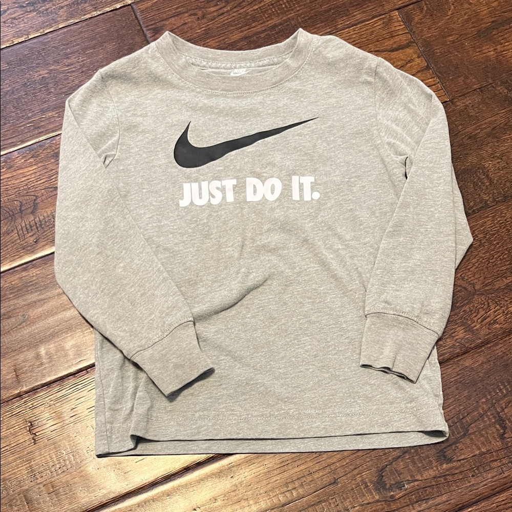 Nike Kids Heather Gray Long Sleeve Tee